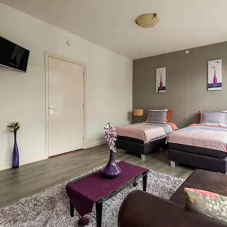 Centrum Bed & Breakfast *