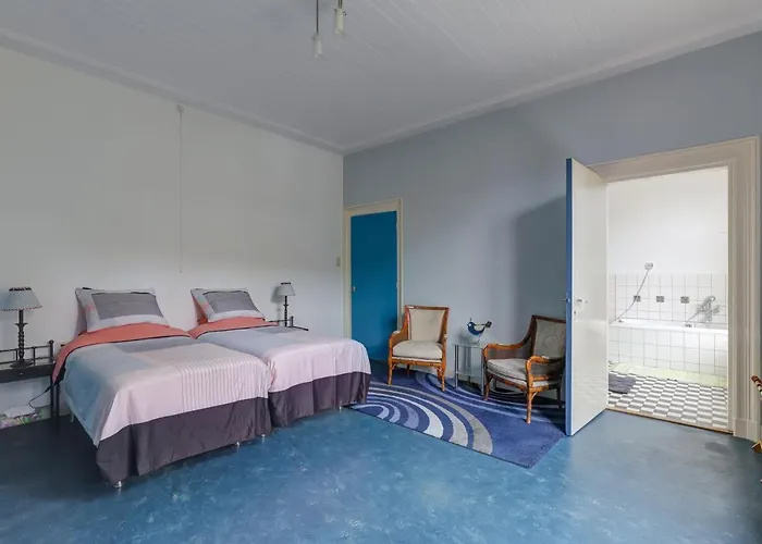 לינה וארוחת בוקר Centrum